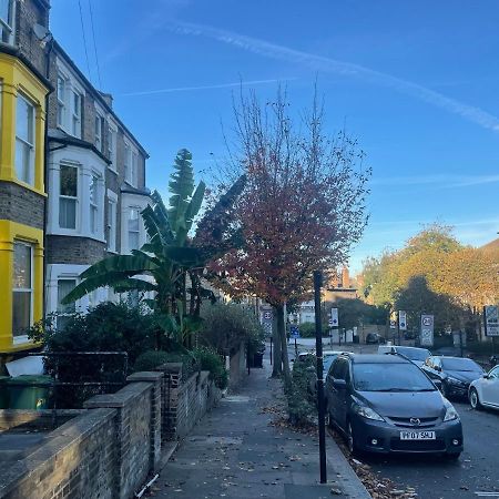 Self-Contained Flat On The 2Nd Floor You Will Share With One Other Guest, In A Family House 2 Minutes Walk From Tufnell Park Station 2Nd Floor With Stairs London Luaran gambar