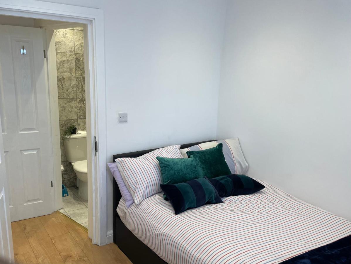 Self-Contained Flat On The 2Nd Floor You Will Share With One Other Guest, In A Family House 2 Minutes Walk From Tufnell Park Station 2Nd Floor With Stairs London Luaran gambar