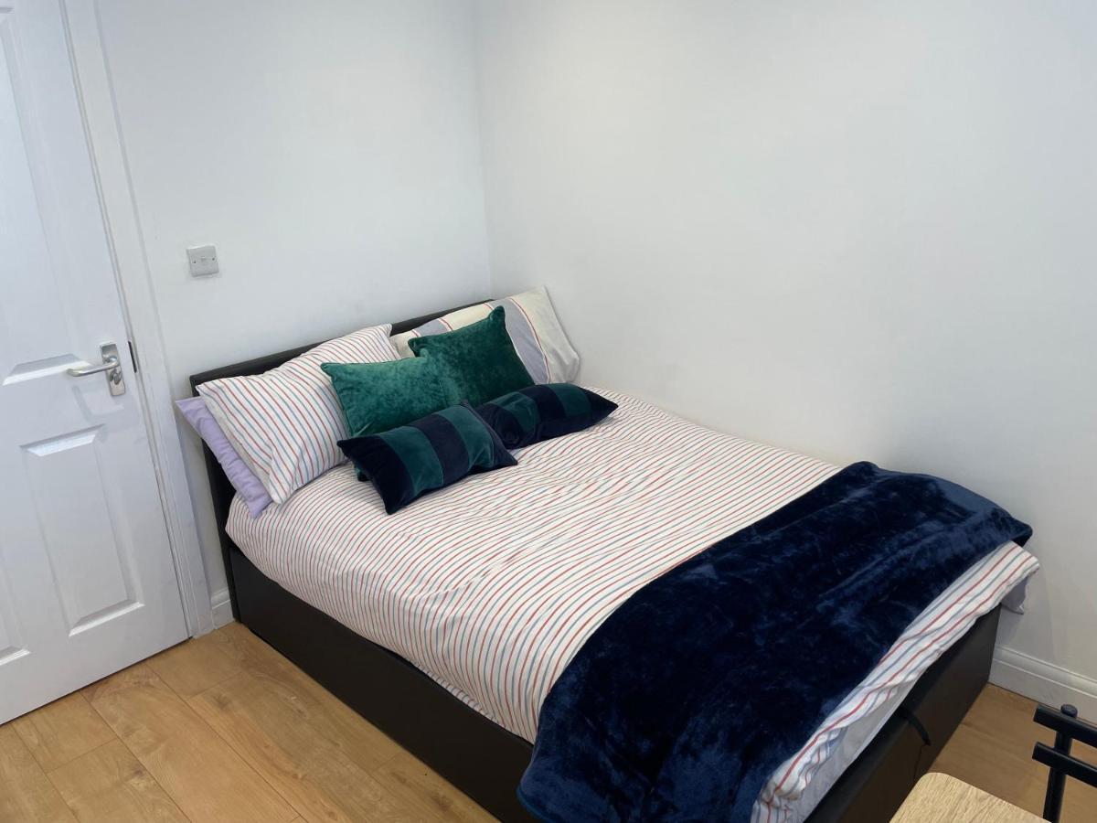 Self-Contained Flat On The 2Nd Floor You Will Share With One Other Guest, In A Family House 2 Minutes Walk From Tufnell Park Station 2Nd Floor With Stairs London Luaran gambar