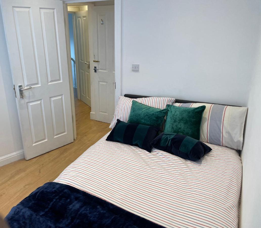 Self-Contained Flat On The 2Nd Floor You Will Share With One Other Guest, In A Family House 2 Minutes Walk From Tufnell Park Station 2Nd Floor With Stairs London Luaran gambar